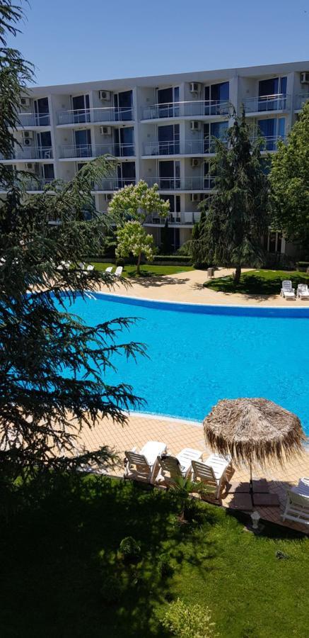 Apartment With Green Terrace Бургас Екстериор снимка